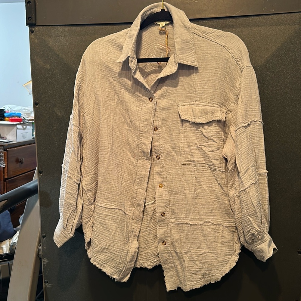 Easel gauze long sleeve top
